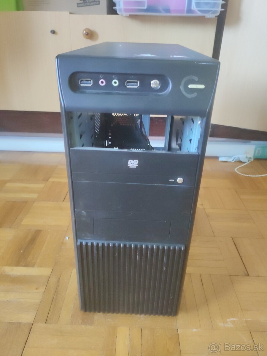 Prazdne PC Skrine - 3