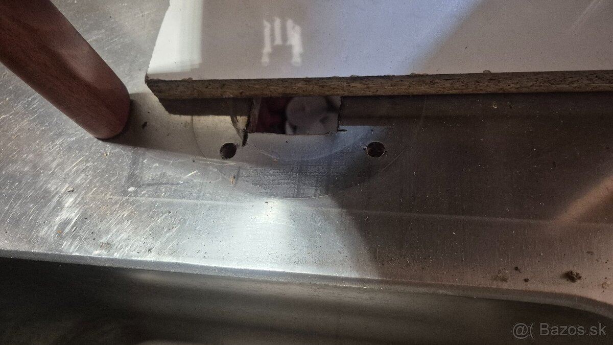 Predam výčapný stol,pult - 3