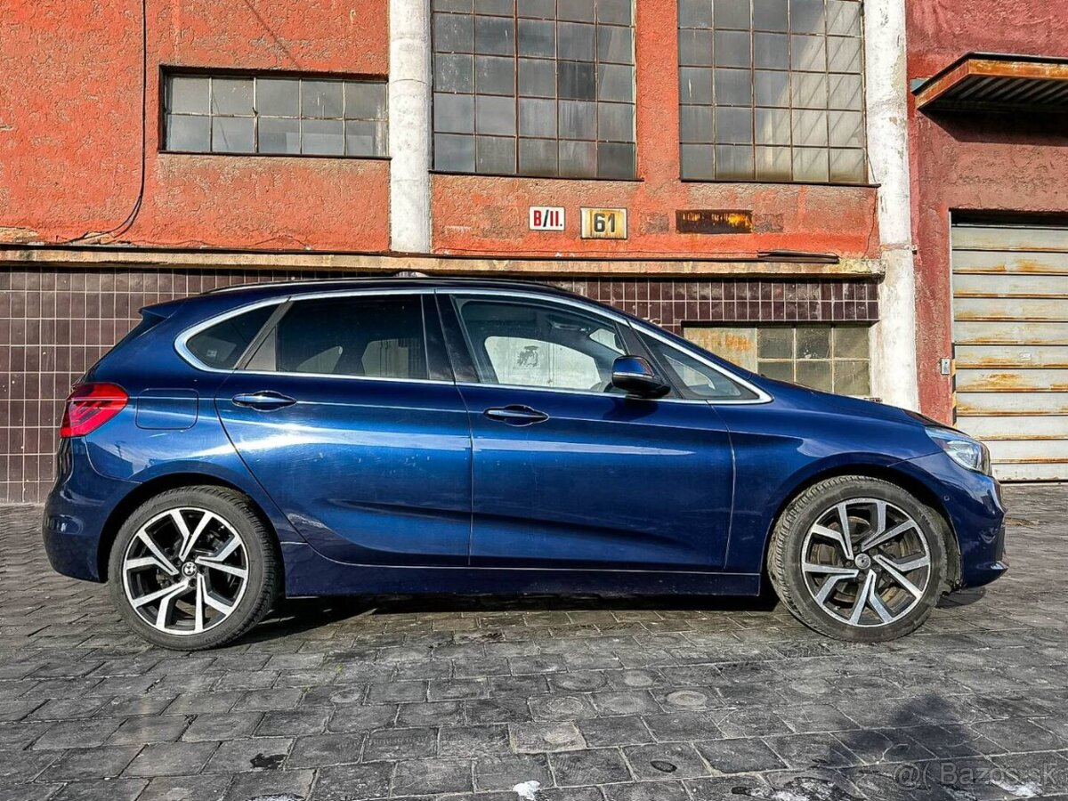 BMW Rad 2 Active Tourer 2 218d Luxury Line A/T - 3
