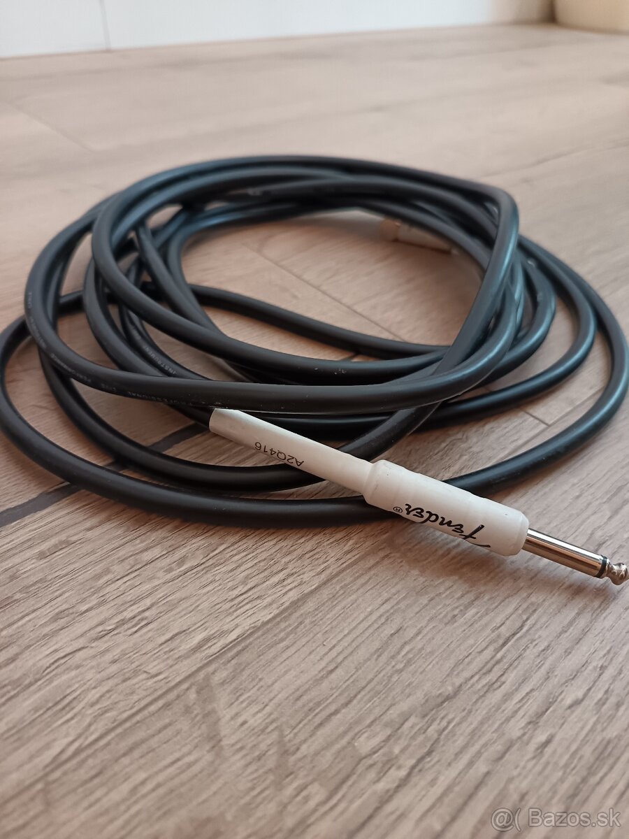 Basgitara squier. - 3