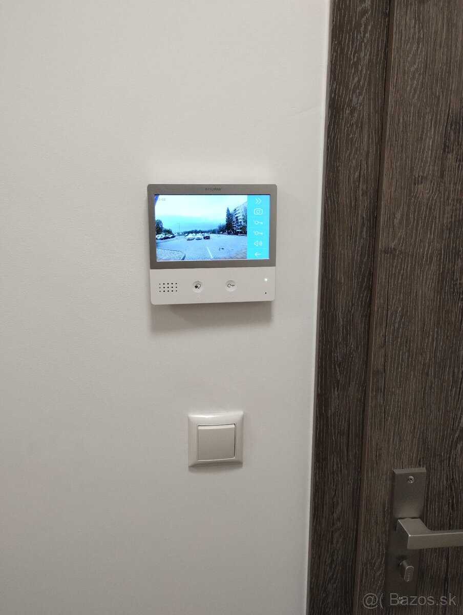 Prenájom 2-izbovy byt s park. miestom - 3