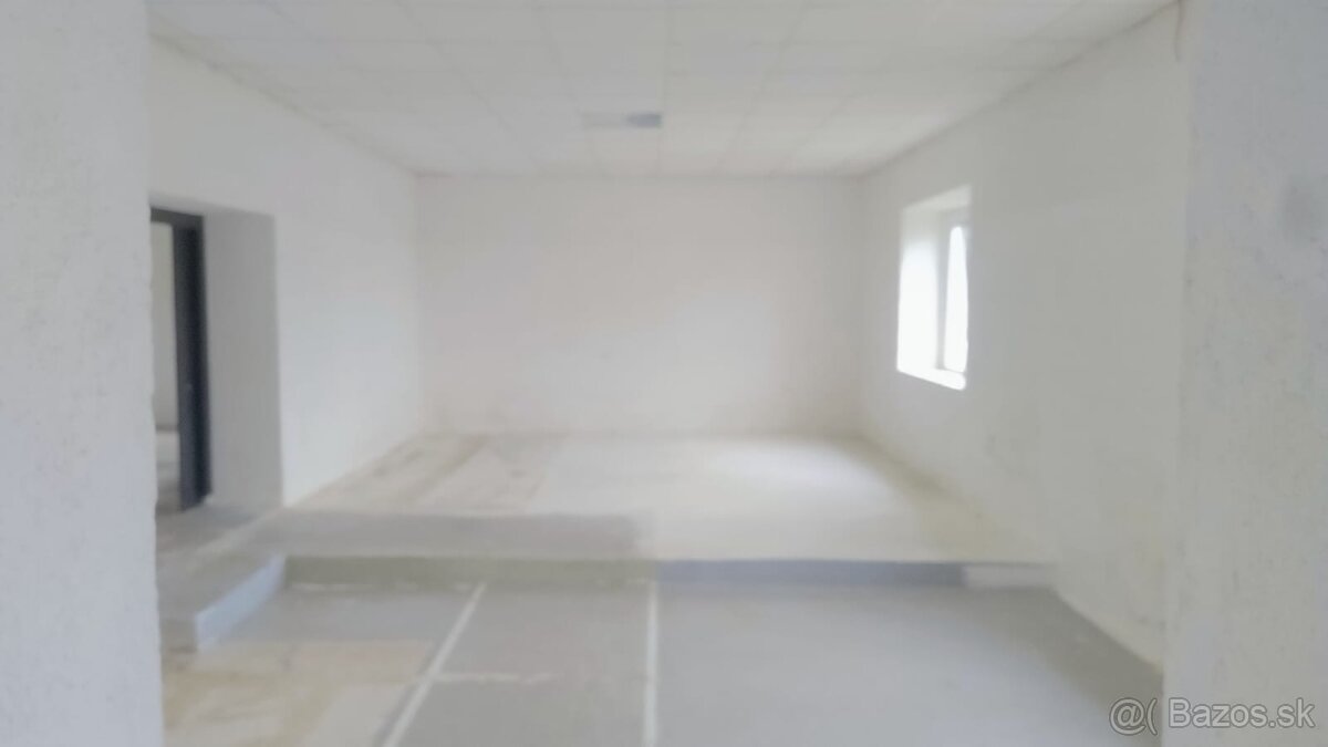 Predám budovu s pozemkom na podnikanie - 3