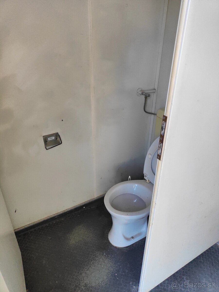 Sanitarny kontajner 20' c. 414 - 3