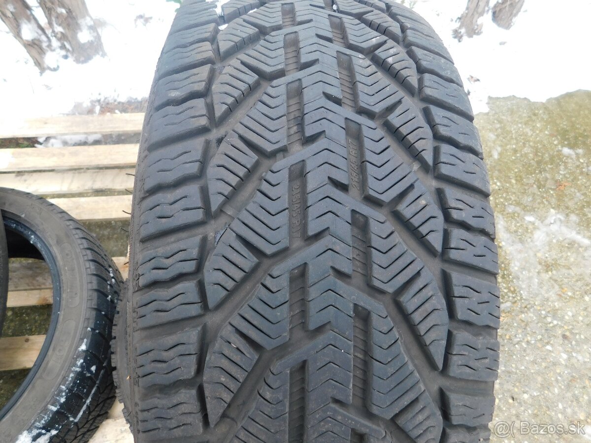 215/45R17 - 3