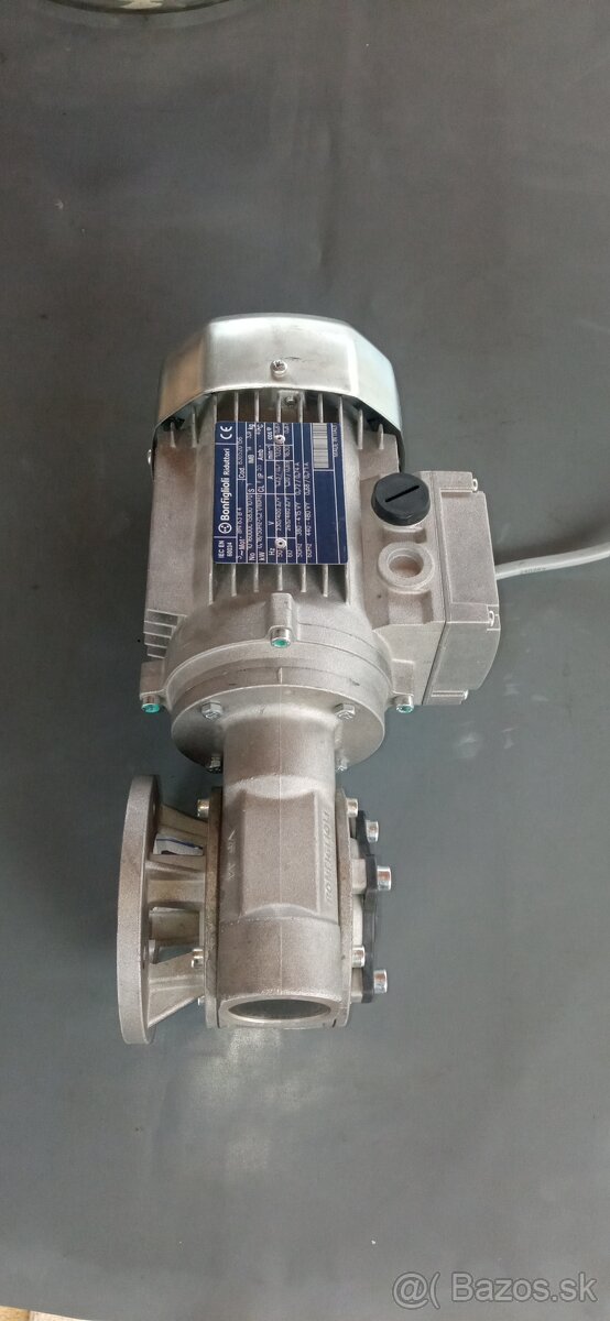 Elektromotor s převodovkou 180W - 3