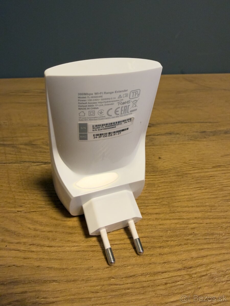 TP-LINK TL-WA854RE Wi-Fi Extender - 3