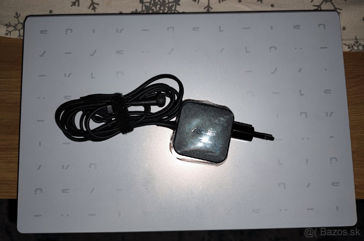 Asus VivoBook 14, E410MA - 3