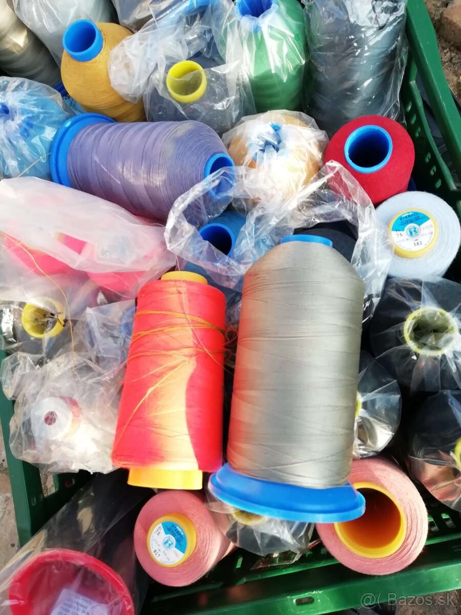 Nite rôznej farby - 3