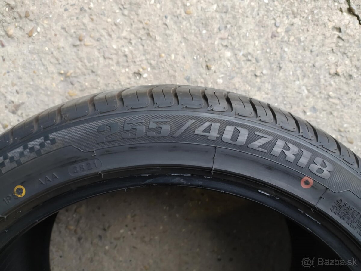 2x letne 255/40/18 - 3