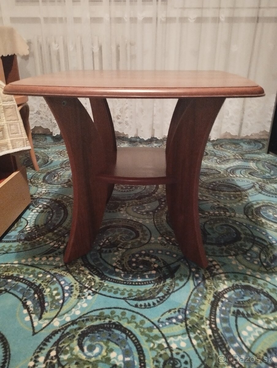 Konferenčný stolík - 3