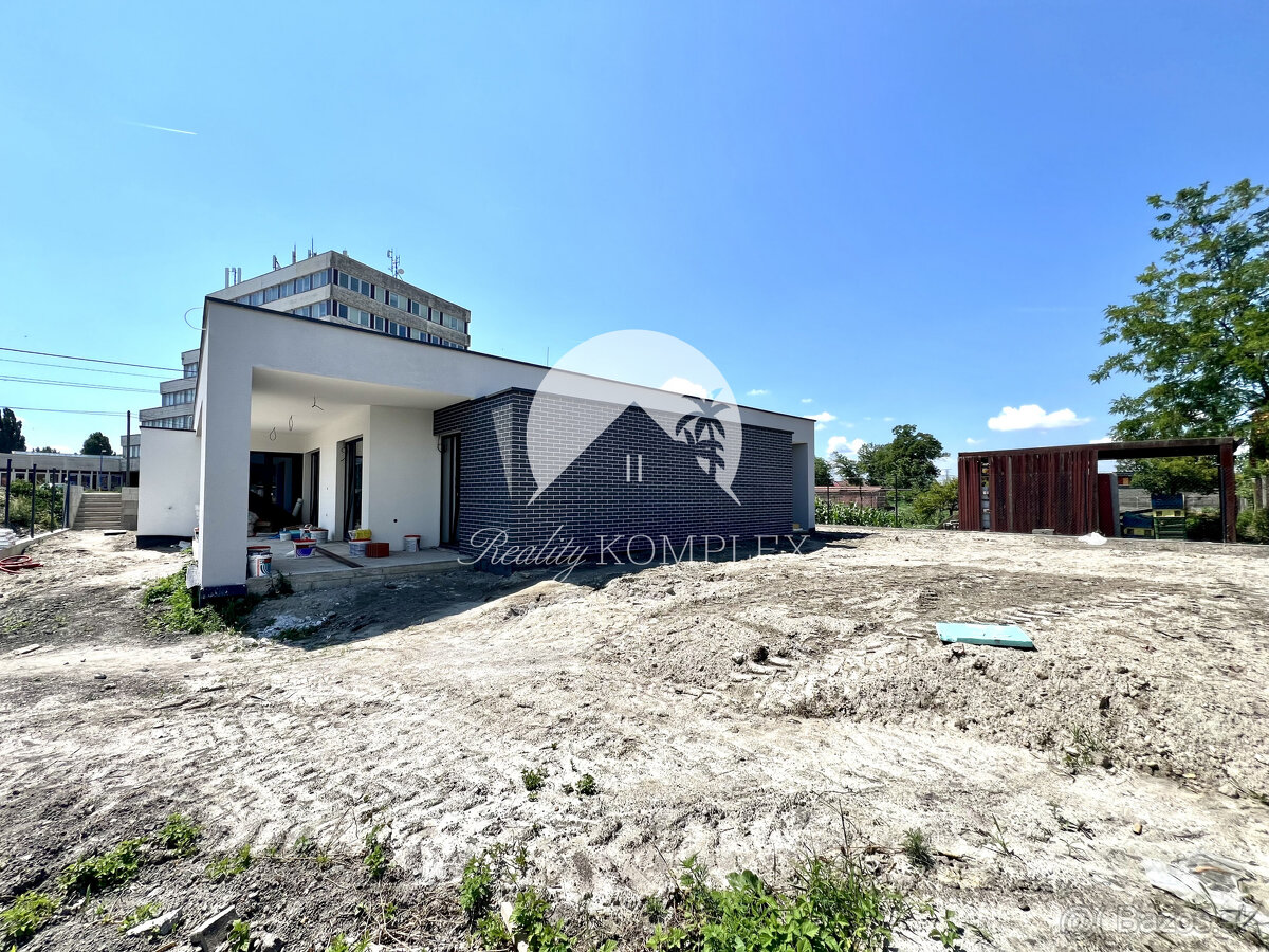 Reality KOMPLEX s.r.o. ponúka na PREDAJ 3 izbový dvojdom-NOV - 3