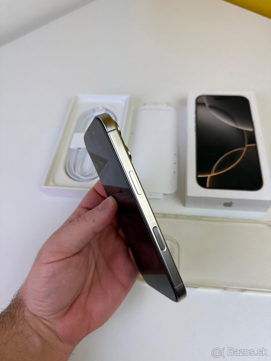Predam vymenim Iphone 16 Pro 256GB Natural Titanium - 3