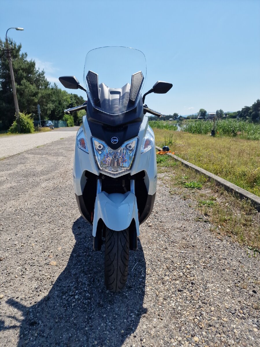 Sym Joymax Z 125 - 3