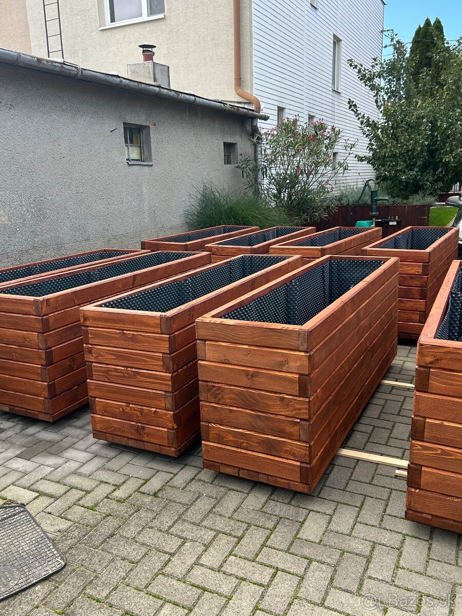 Vyvysene zahony a kvetinace - 3