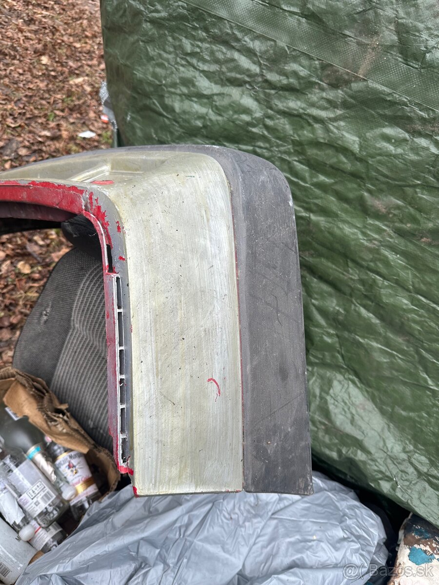 Predám predný široký nárazník golf mk2 alebo Jetta mk2 - 3