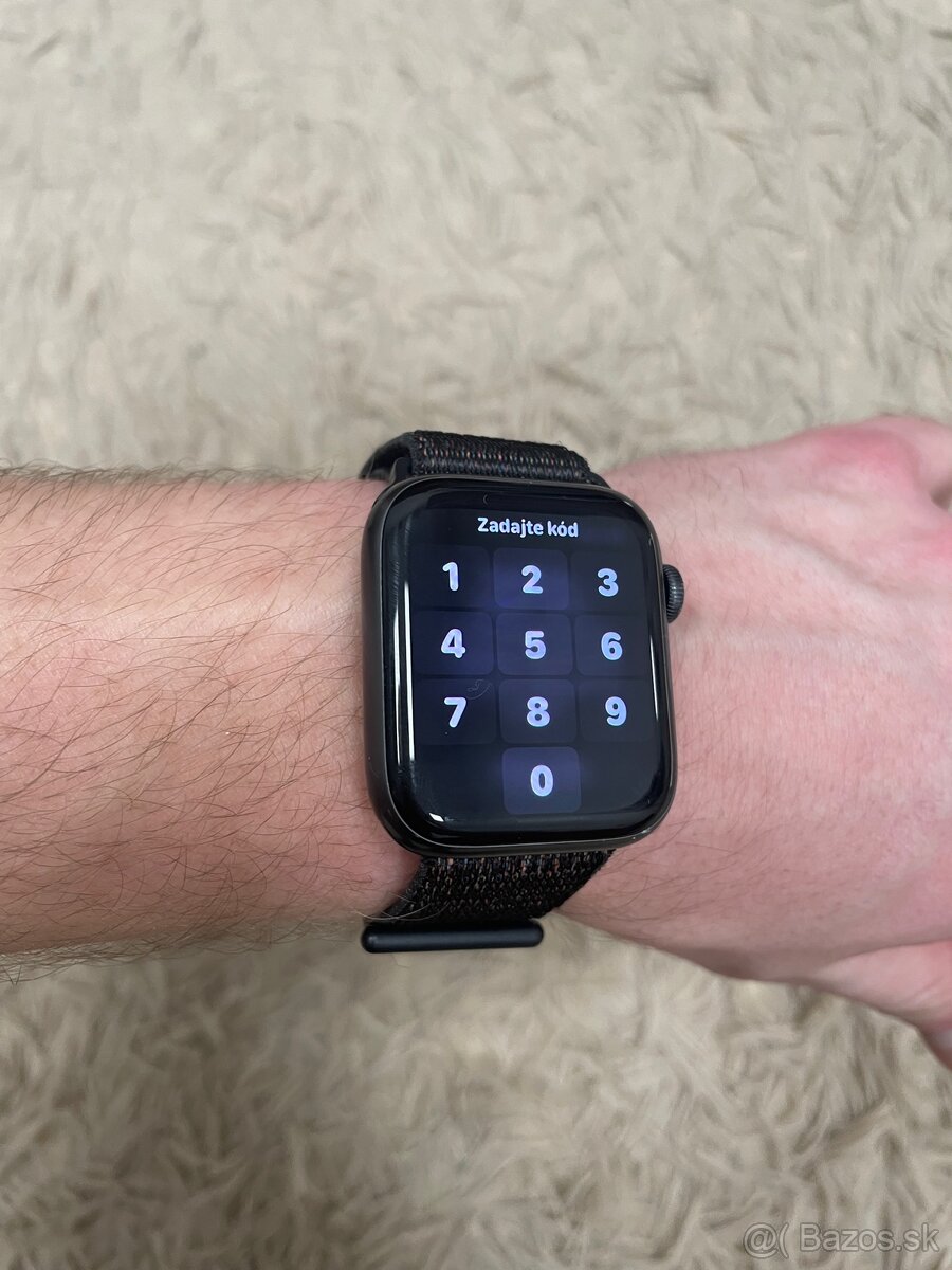 Apple Watch Series 6 - 44mm - 3