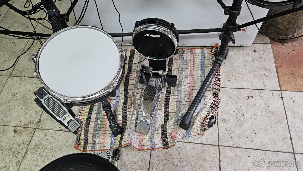 Alesis DM 10 - 3