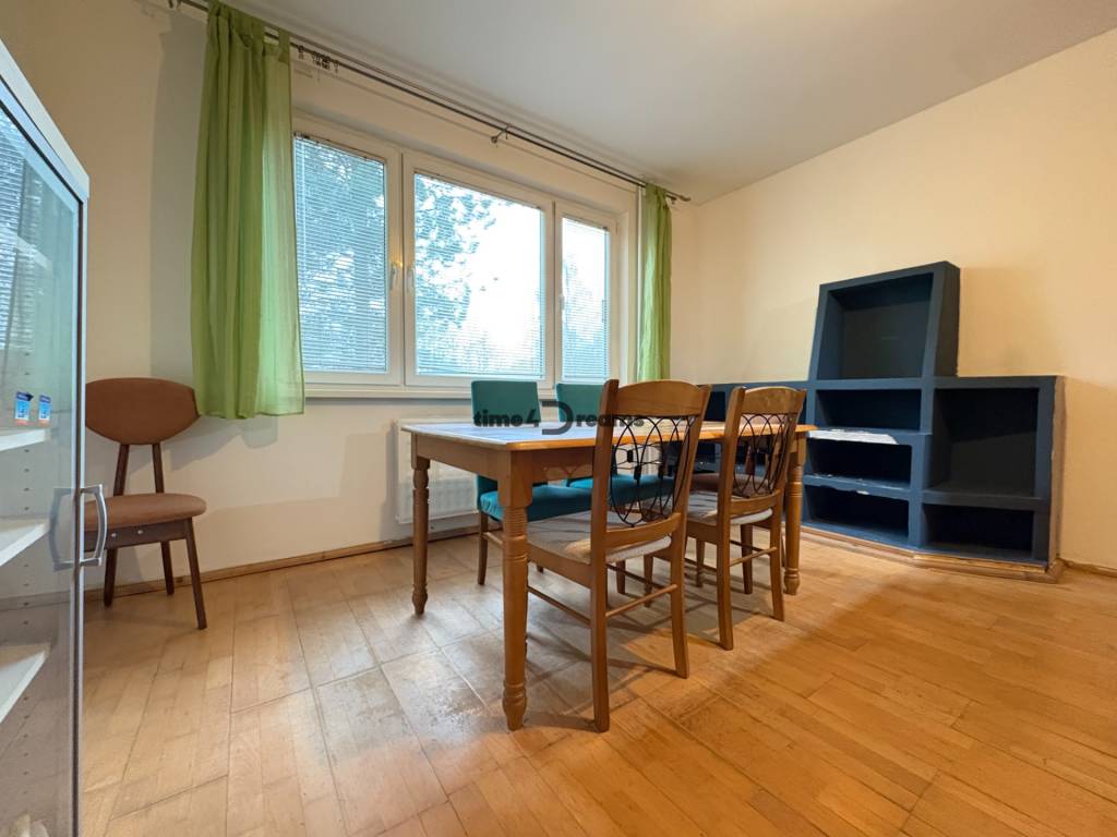 Na predaj: CENTRUM: 3 izb.byt + PIVNICA - 3