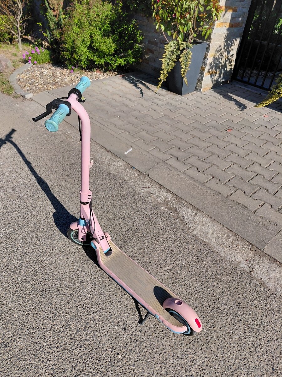 Detská elektro kolobežka. - 3