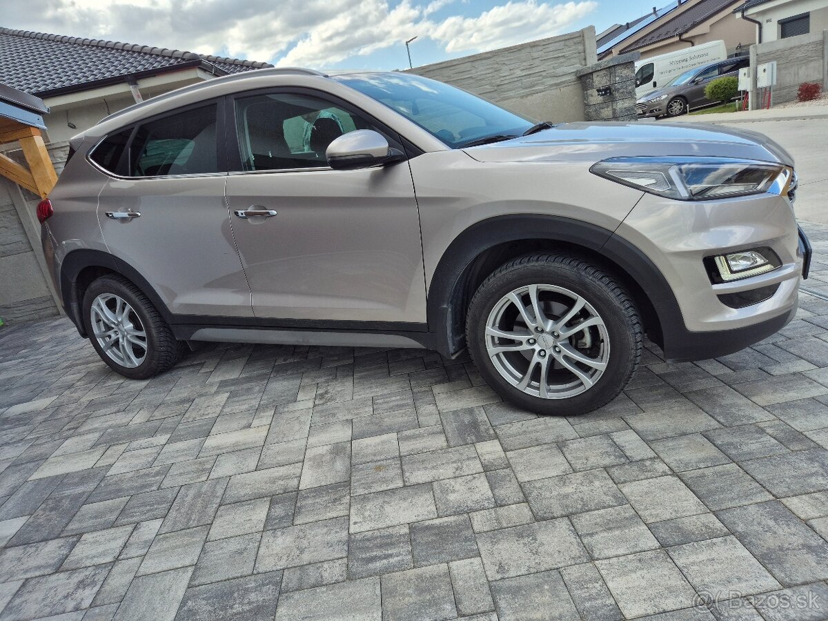 Predám Hyundai Tucson 1.6T-GDi - 3