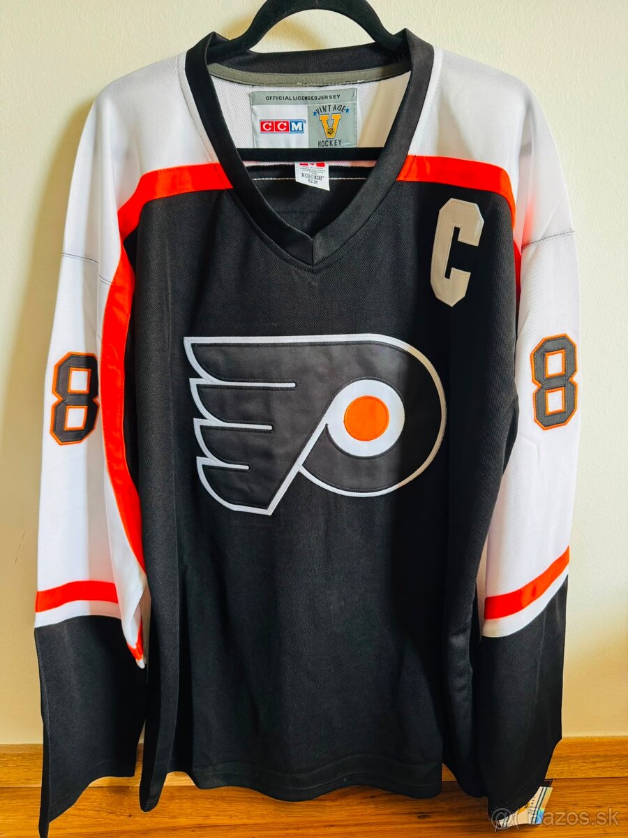 Eric Lindros 88 “C” Philadelphia Flayers - 3
