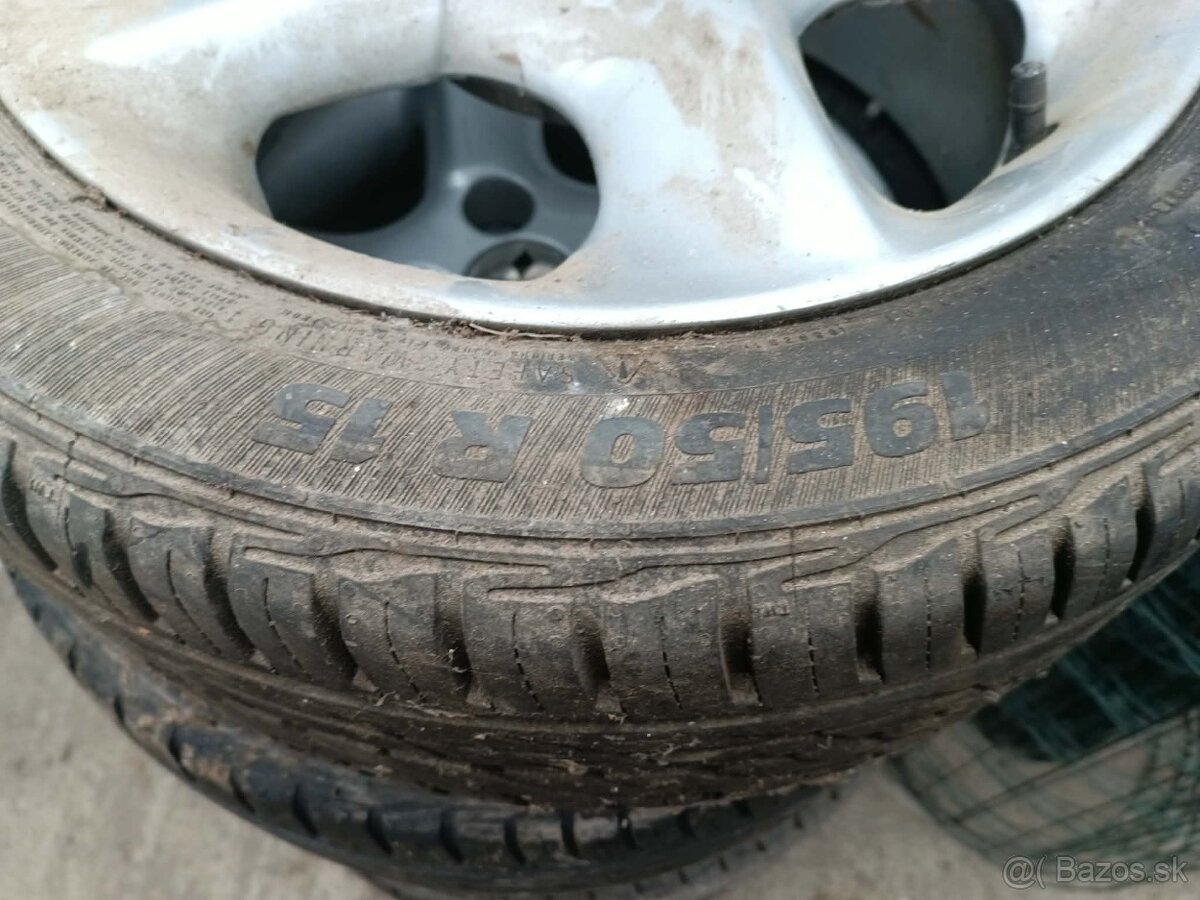 kolesa na Mitsubishi R15 - 3