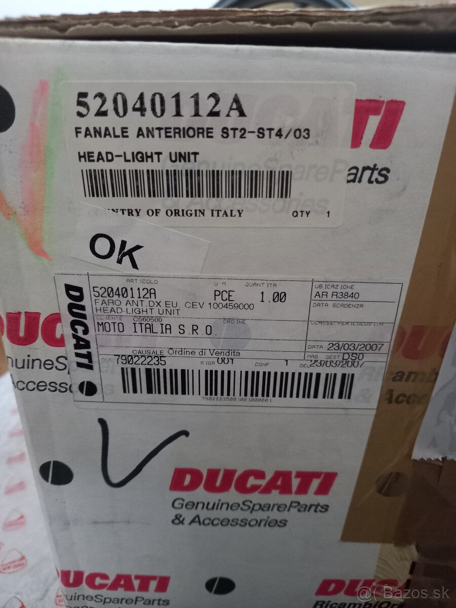 Přední světlo Ducati ST2, ST4 - 3