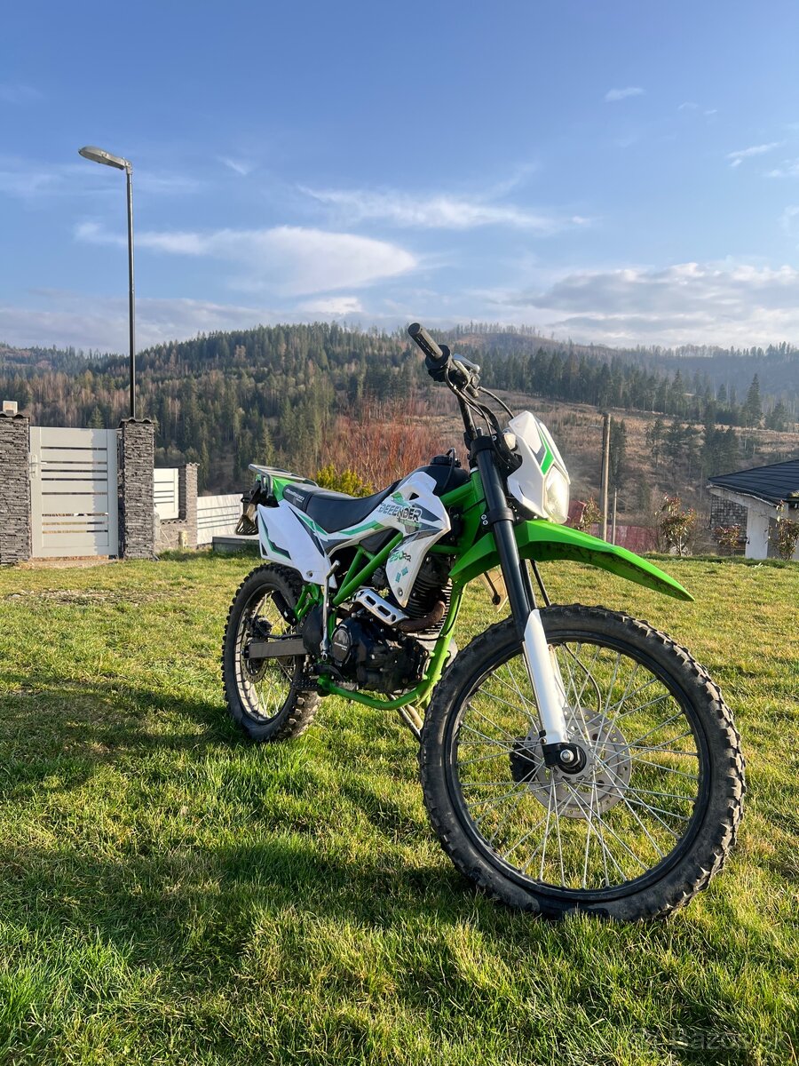 Defender 250 2023