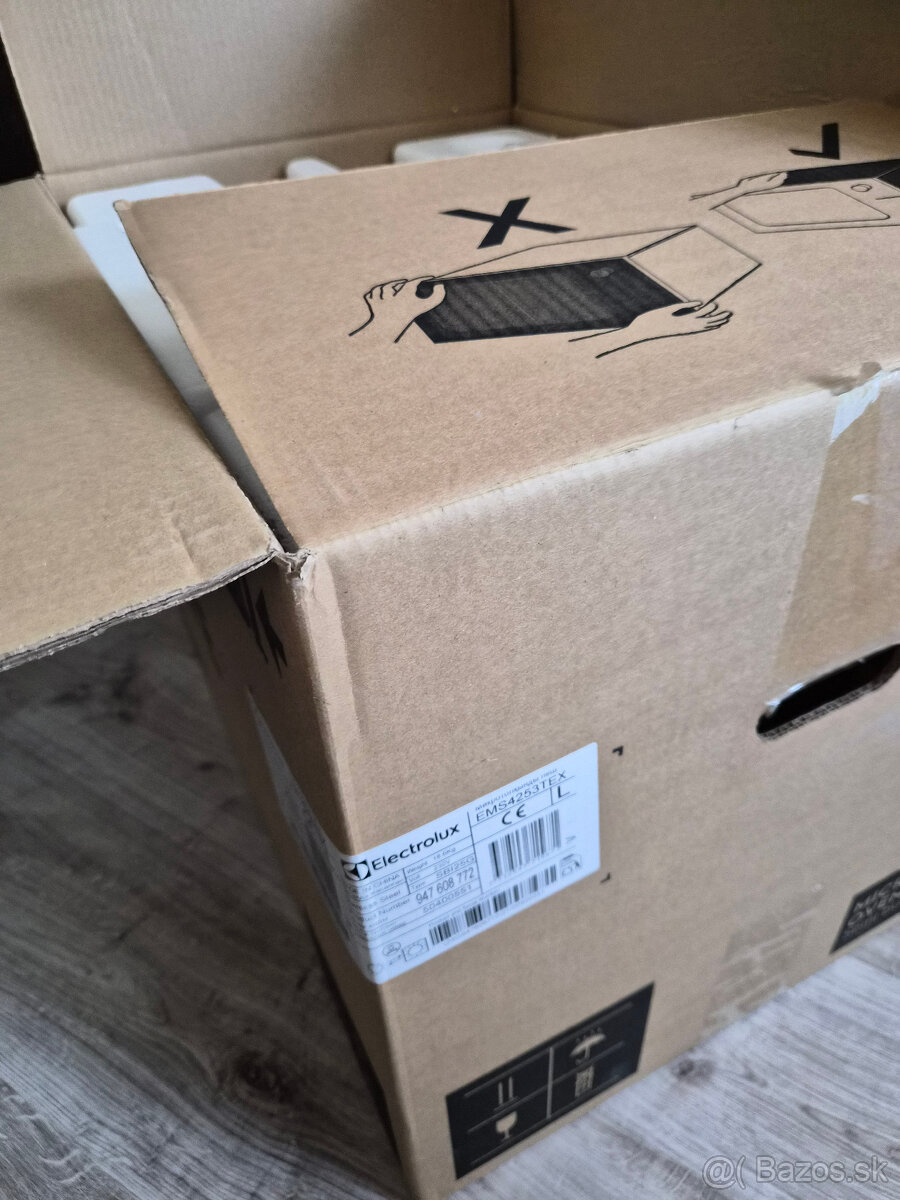 Predam novú vstavanú mirkovlnu rúru Electrolux - 3