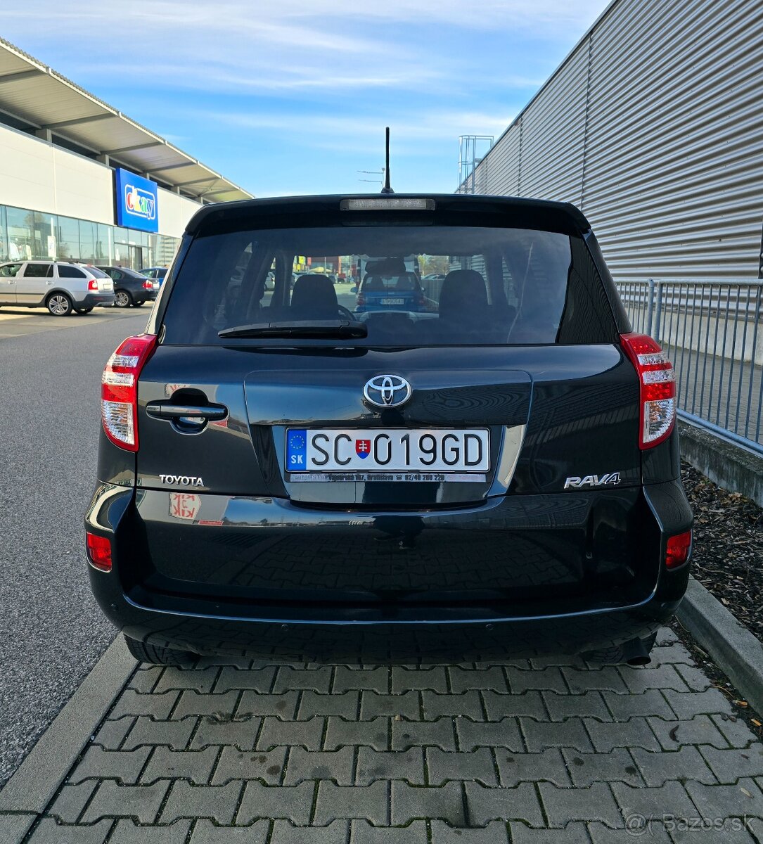 Toyota RAV4 2.0 benzín, slovenský pôvod, 2.majiteľ - 3