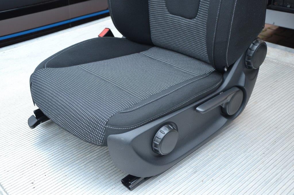 Mercedes-Benz V klassa ,Vito - sedačka řidiče - 3