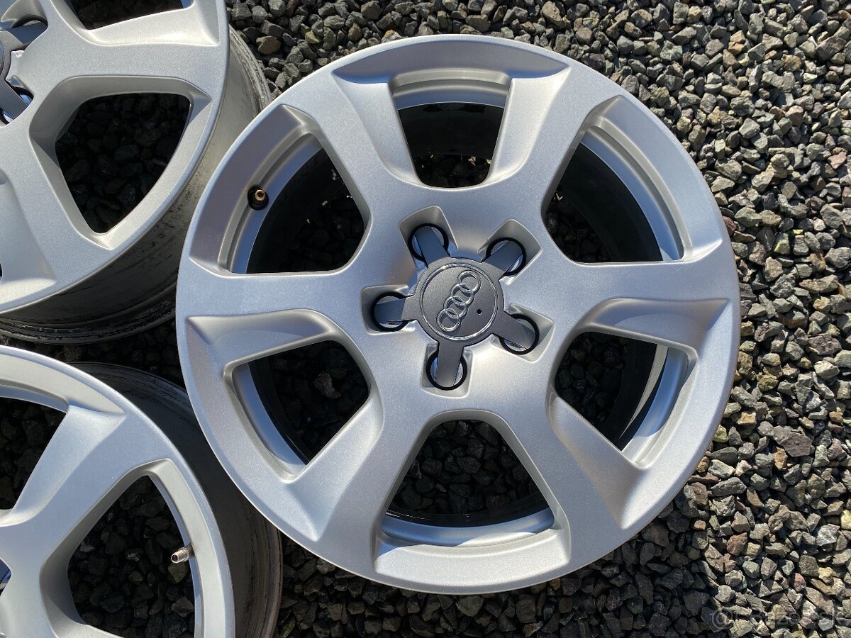 Elektróny originál Audi A4, 5x112 R16 - 3