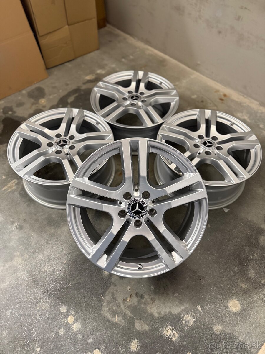 Nepoužité hliníkové disky 5x112 R18 Mercedes GLA Škoda VW - 3
