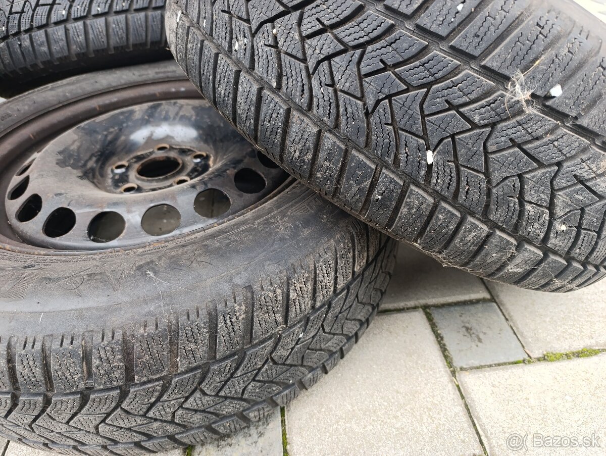 Zimné pneumatiky 215/60 R16 na diskoch 5x112 R16 - 3