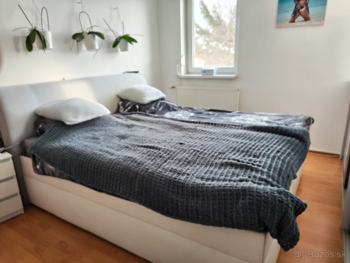 Predam postel - 3