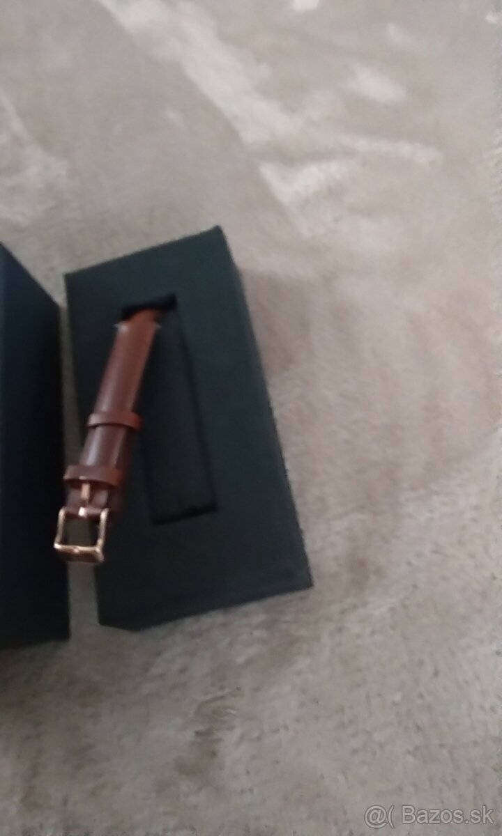 Predám hodinky Daniel Wellington - 3