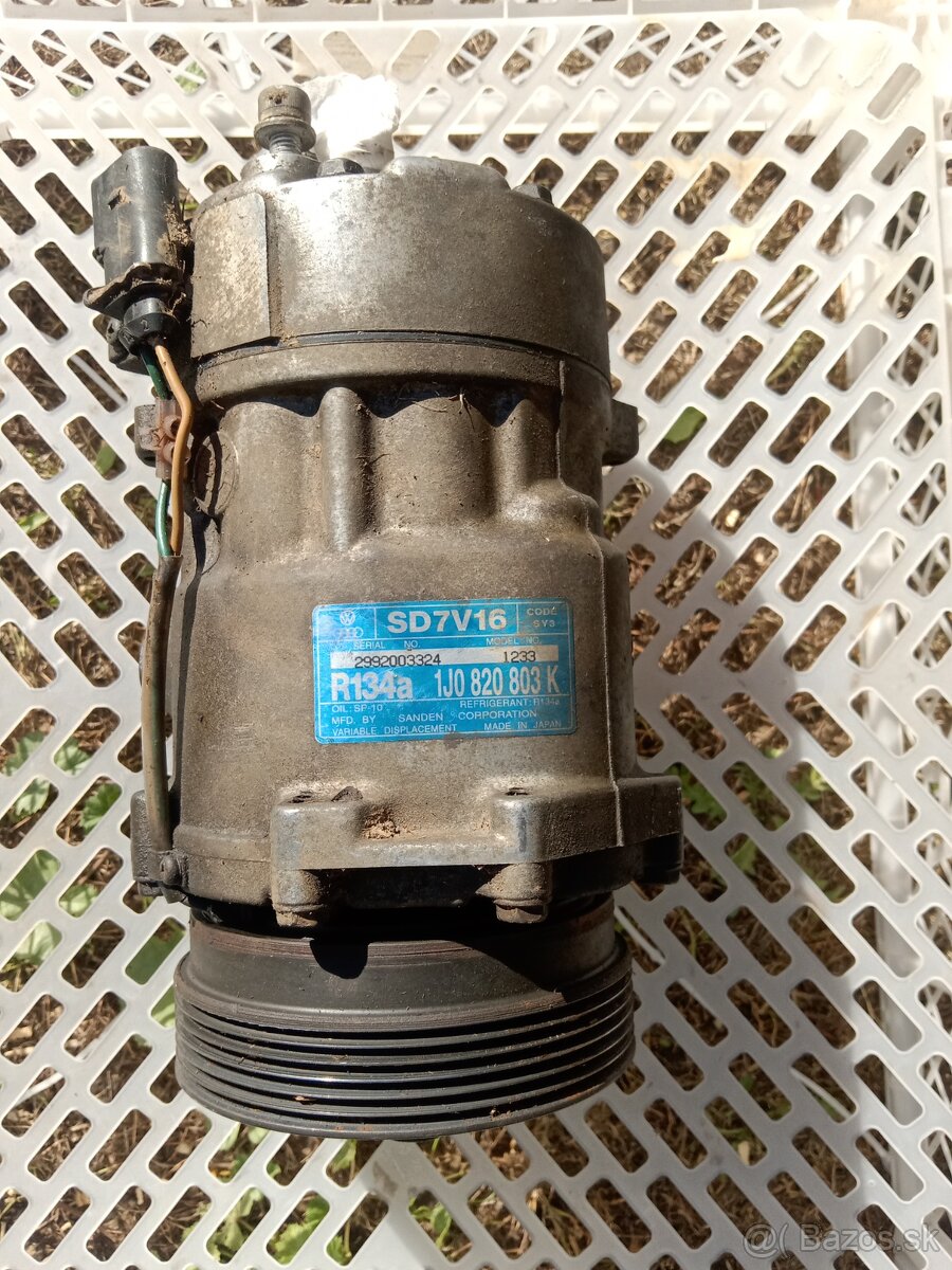 Rozpredám golf 4 1.9tdi 66kw r.v.2001 - 3