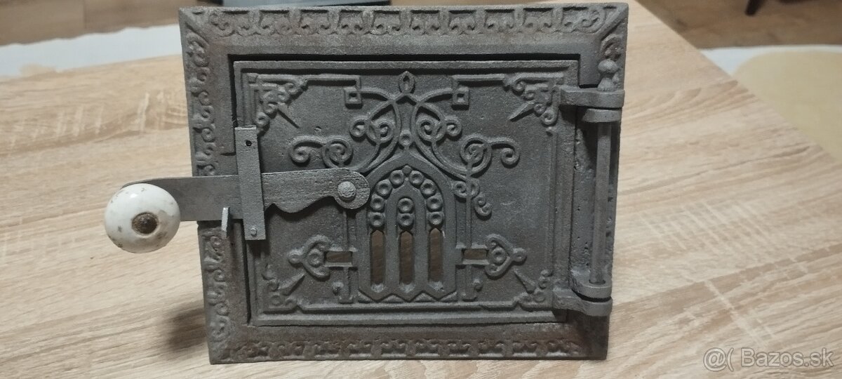 Liatinové dvierka - 3