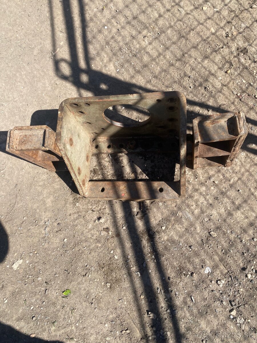 Zadná konzola Zetor - 3