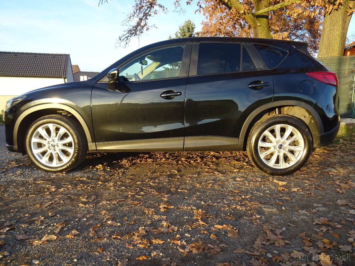 Mazda CX-5 2,2 Skyactiv-D 4x4 129kW tažné, pěkná výbava - 3