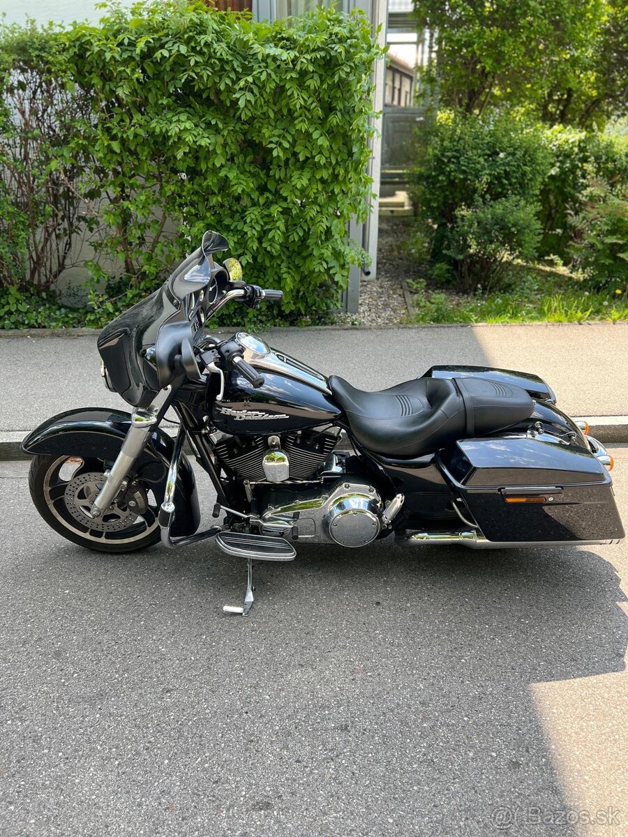 Harley Davidson Street Glide - 3