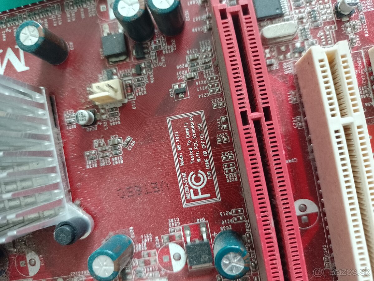 Doska s procesorom a grafikou. - 3