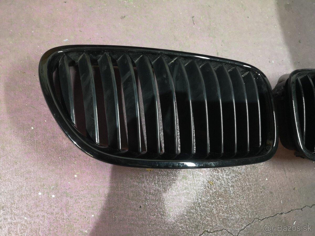 Ľadvinky (grill) Bmw f10 - 3