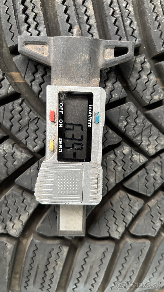 Brigestone LM005 225/40 r18 - 3