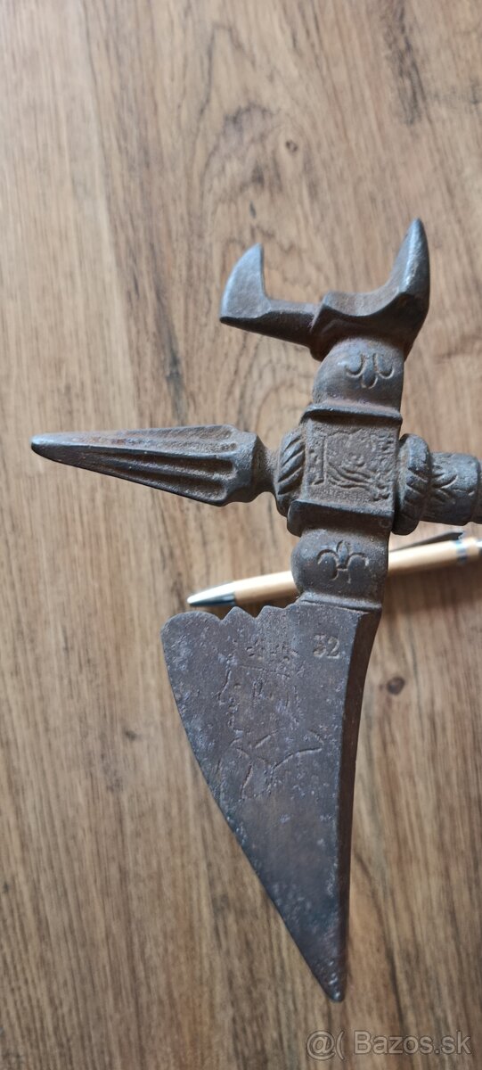 Stará bojová sekera - 3