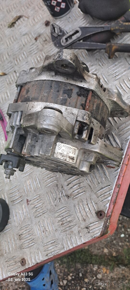 Renault lagúna 3 2.0dci alternátor - 3