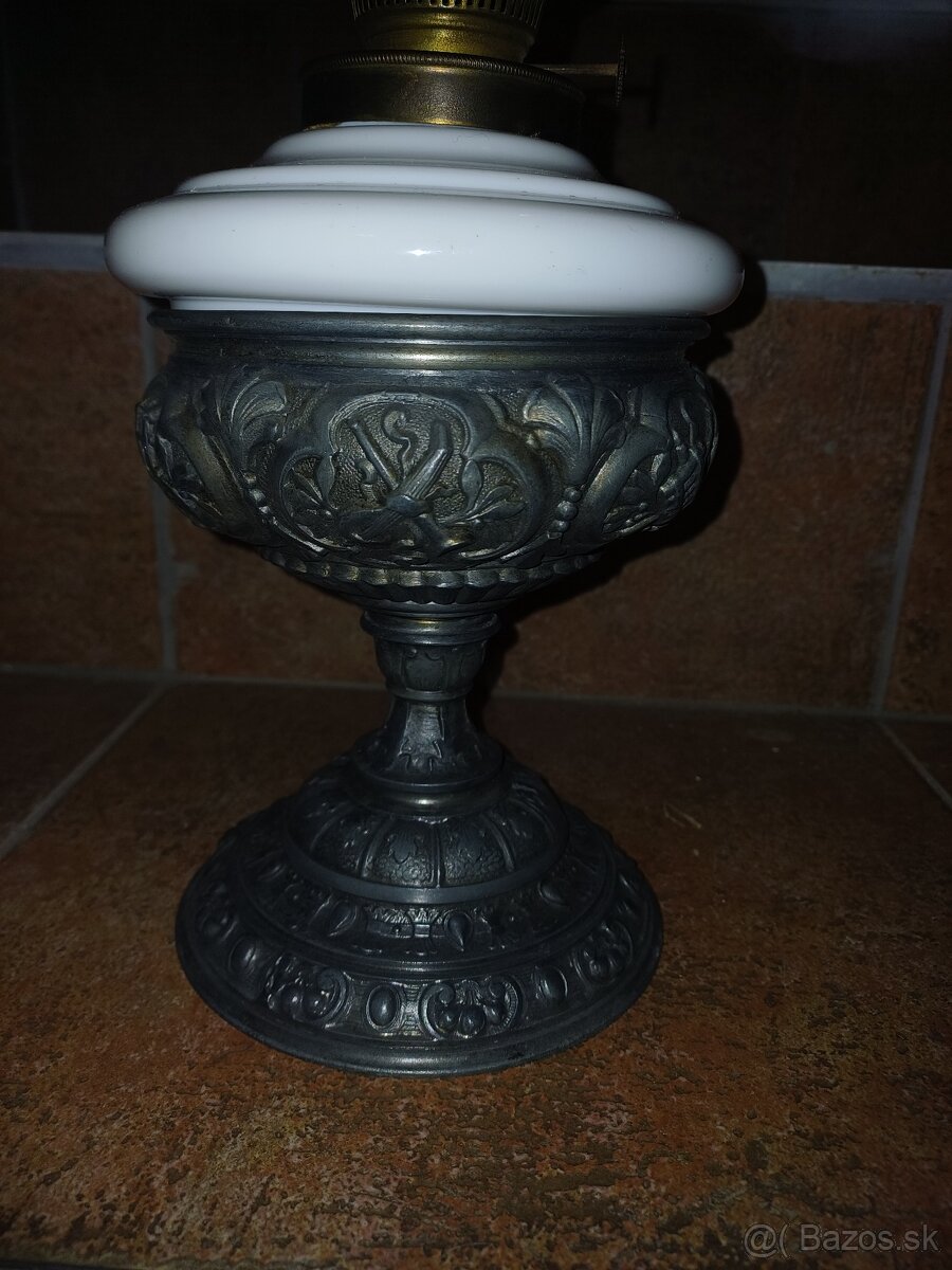 Predám starozitnu luxusnu petrolejku - 3