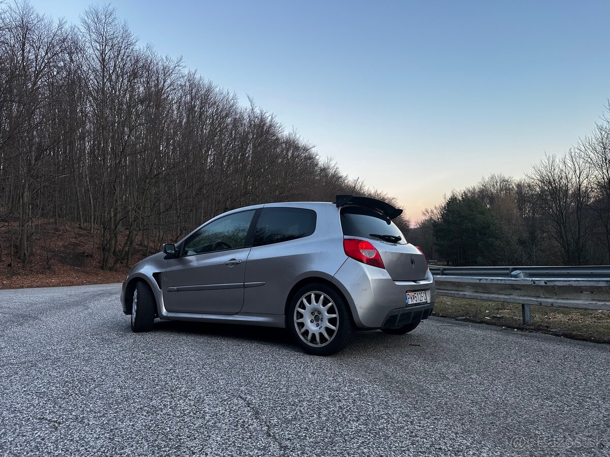 Renault Clio 2.0 197 rs sport - 3