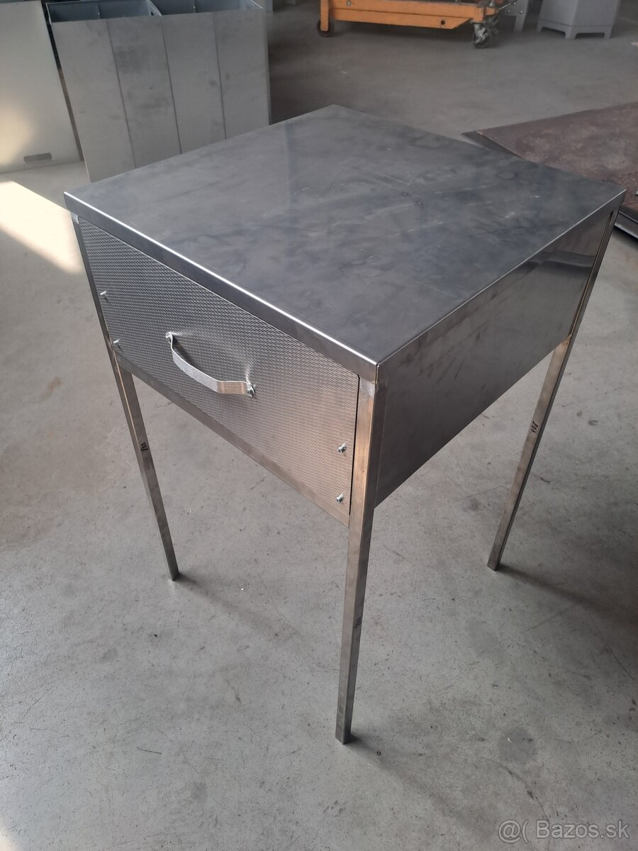 Pracovný stôl - 3