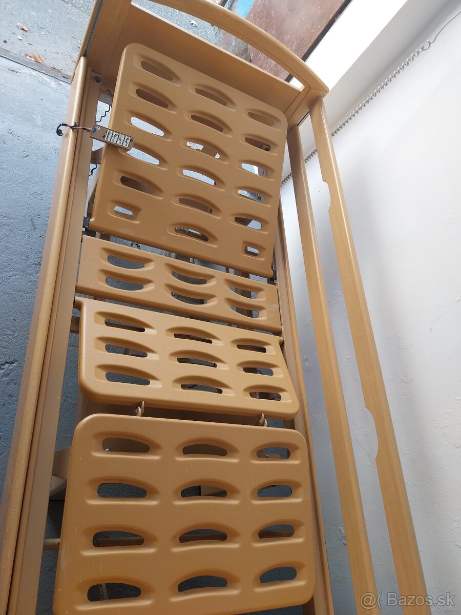 Polohovateľná posteľ - 3